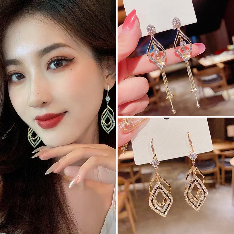 Anting Kait Rumbai Panjang Bentuk Berlian Lapisan Ganda Gaya Korea Untuk Wanita