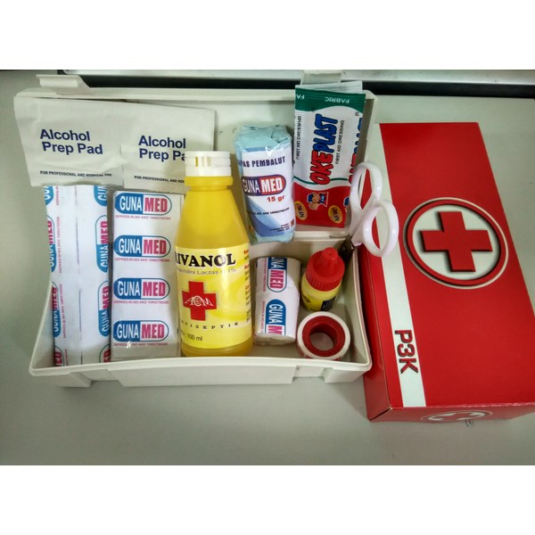 kotak p3k /Kotak P3K Lengkap dengan isi/Kotak p3k First Aid
