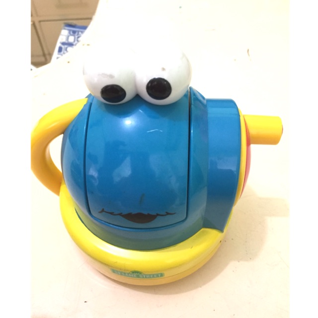 Elmo and cookie monster sesame street pop up surprice