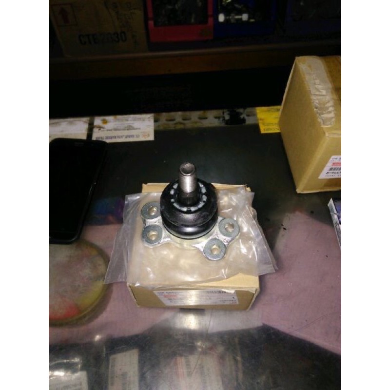 Ball Joint Atas Isuzu Panther Original Import Japan