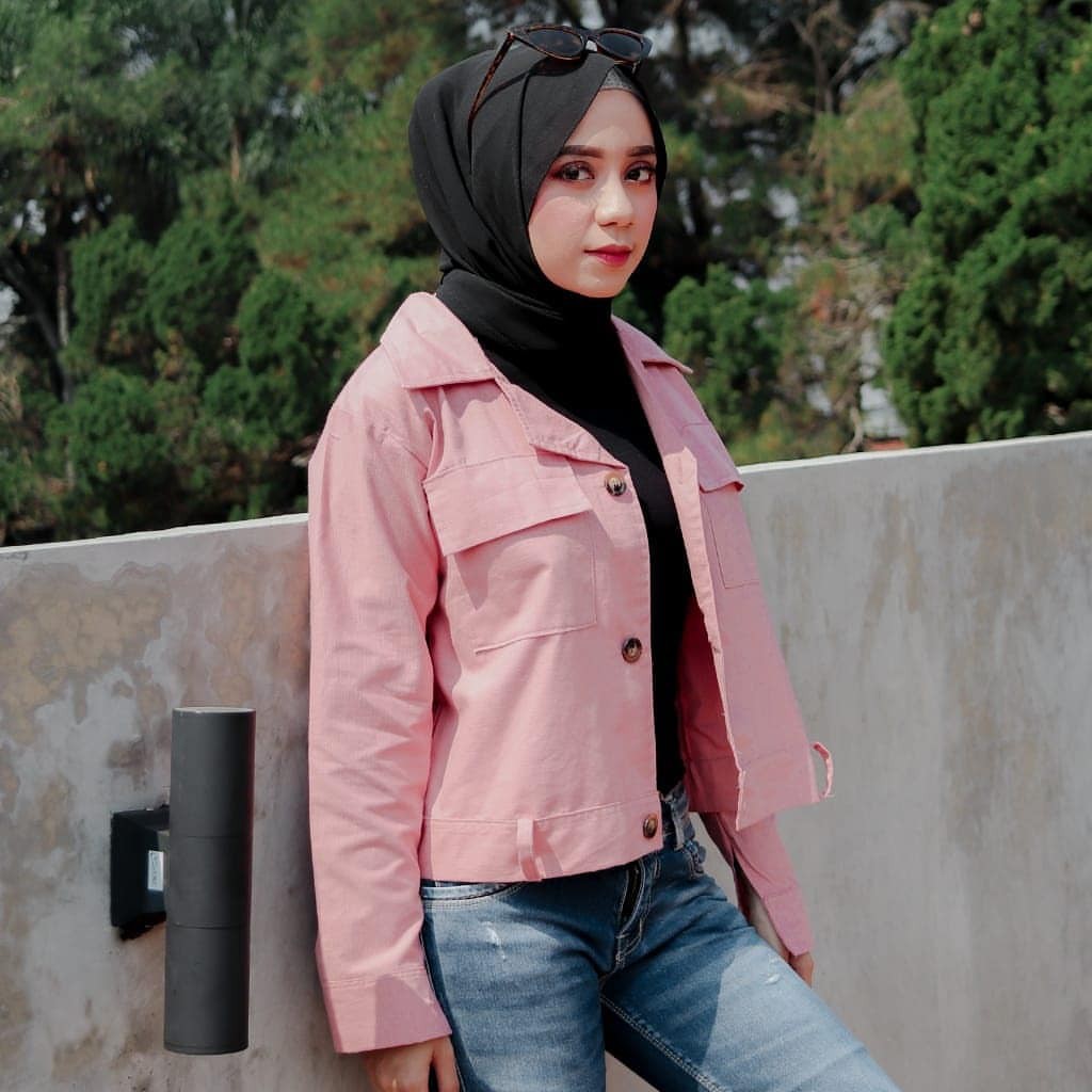 BERSHKA JACKET Jaket Wanita