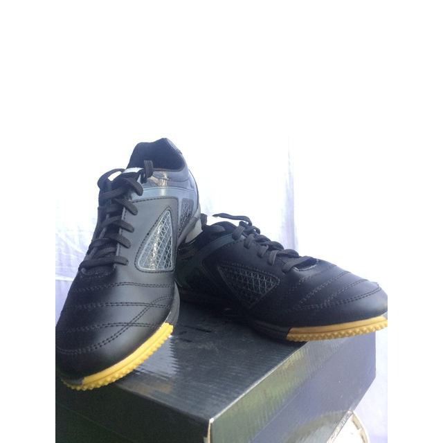 sepatu futsal ando