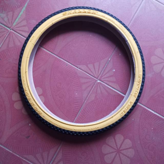 Ban luar sepeda 20 hitam kuning