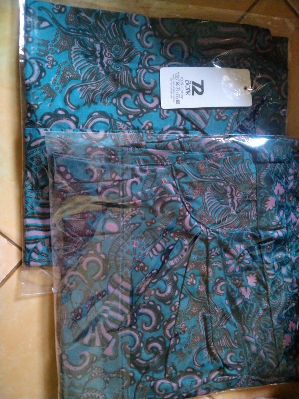Kemeja Couple Rok Lilit Instan Batik Pria Lengan Pendek Slimfit Premium Balian Biru 722816 Cap 72