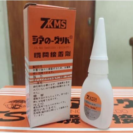 

Lem Cair Korea Serbaguna 10 gram