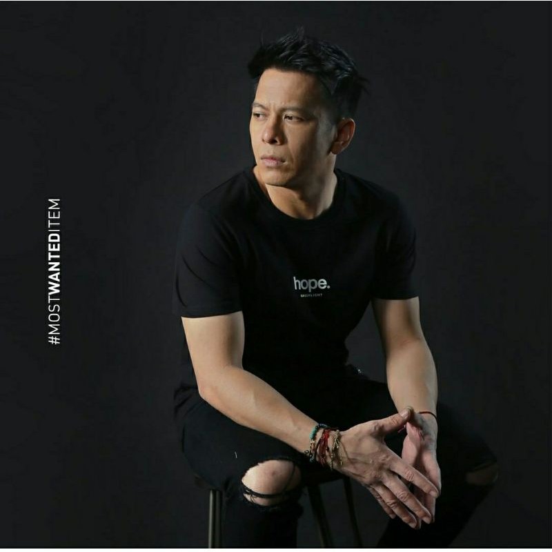 Kaos greenlight/Kaos greenlight Pria/Kaos greenlight Murah/Kaos greenlight Cod