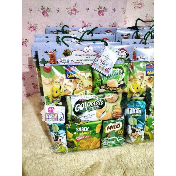 Snack Ultah Serba Hijau / Paket Snack Hijau / Hampers snack / Snack Ultah Murah / Kemasan Serba Hijau