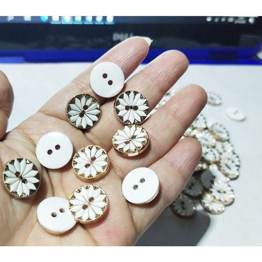 Kancing Corak Motif - Kancing Motif Bunga - Isi 50 Kancing Baju Kemeja Emas Corak Unik - Kancing