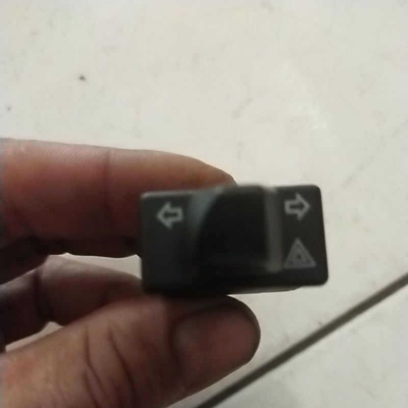 saklar sen beat esp,saklar hazard+flasher sen cr7