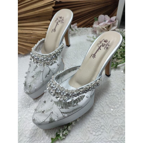 sepatu rafaizoutfit model syantik wrna silver tinggi 10cm