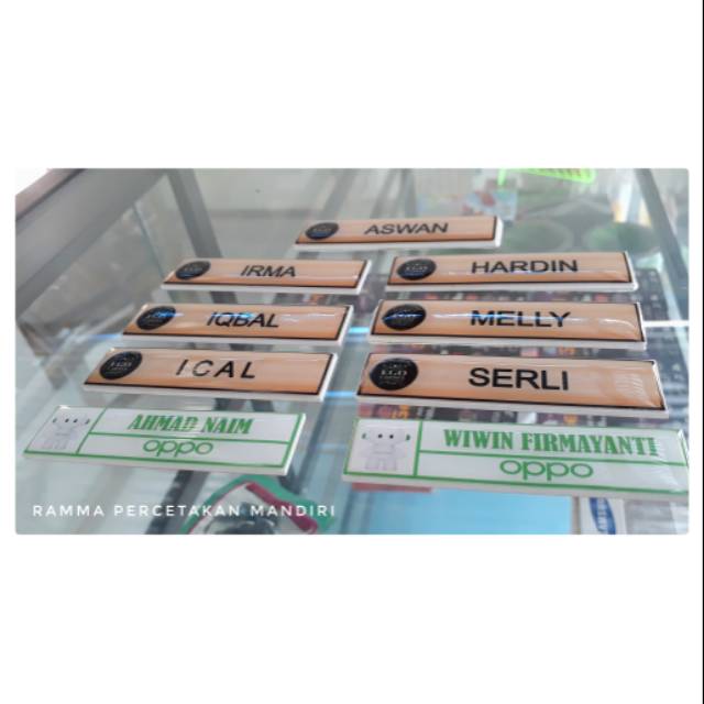 

Papan Nama / kartu nama