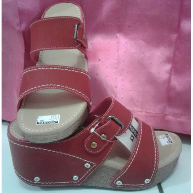 Sandal wanita Sandal Rosta Merah Ban 2
