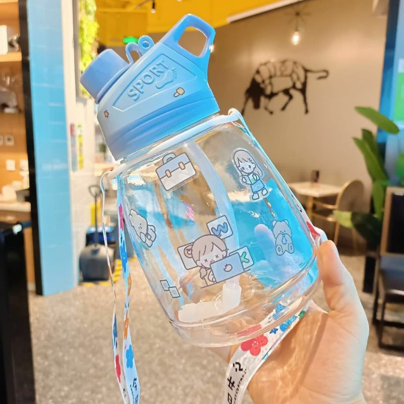 BOTOL GEMOY PLUS STIKER DAN TALI PANJANG BOTOL MINUM  VIRAL GRADASI TALI PANJANG SEDOTAN KAPASITAS 1300 ML BOTOL GENDUT BENING MURAH BOTOL IMPORT THUMBLER UNIK BOTOL MINUM ANAK DEWASA BOTOL 1.3 LITER