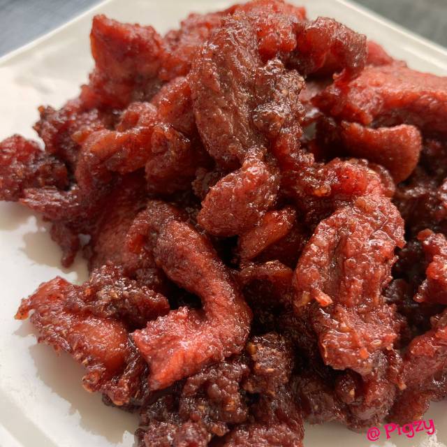

Babi manis merah sambal merah