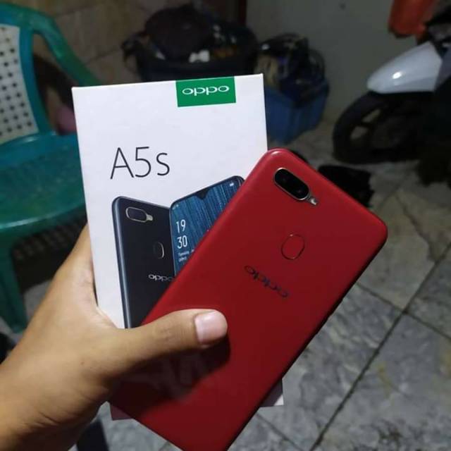 Oppo A5s ram 3 / 32 Gb merah