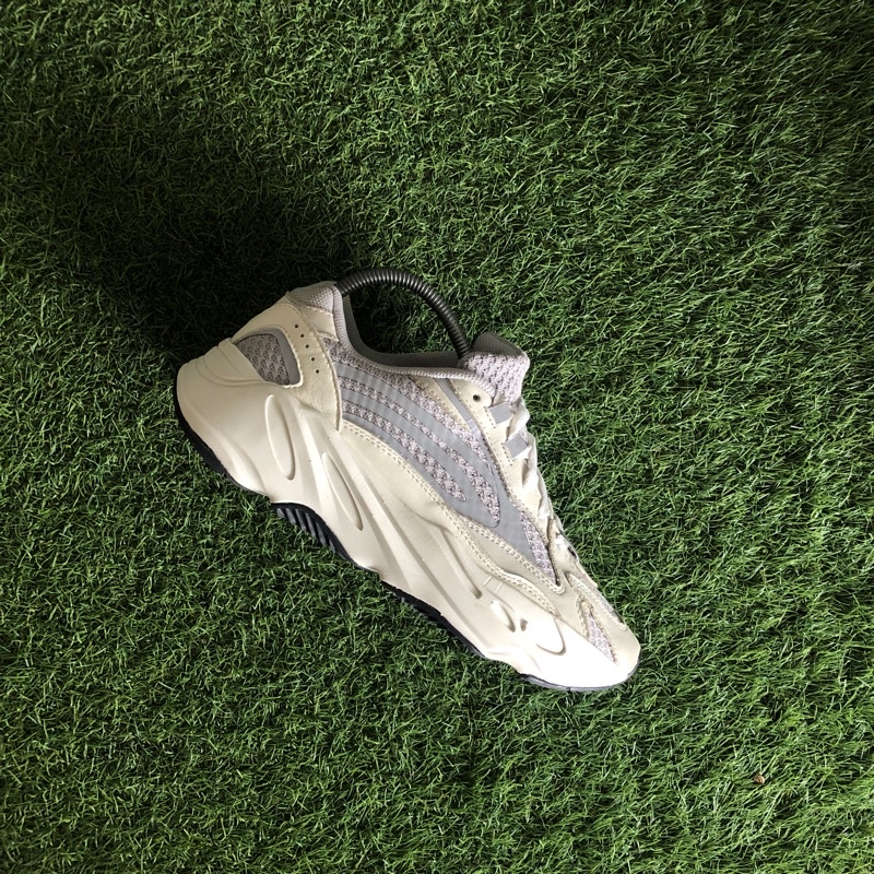 Adidas Yeezy 700 v2 Static