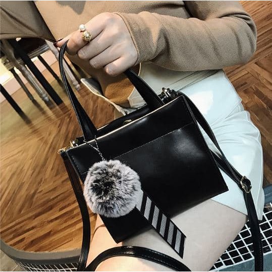 Tas Selempang Cewek Populer Bagus Murah Remaja Supplier Sling Batam Sling Premium selempang lv  K9R9