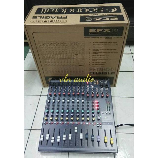 Mixer SOUNDCRAFT EFX 8 / EFX8