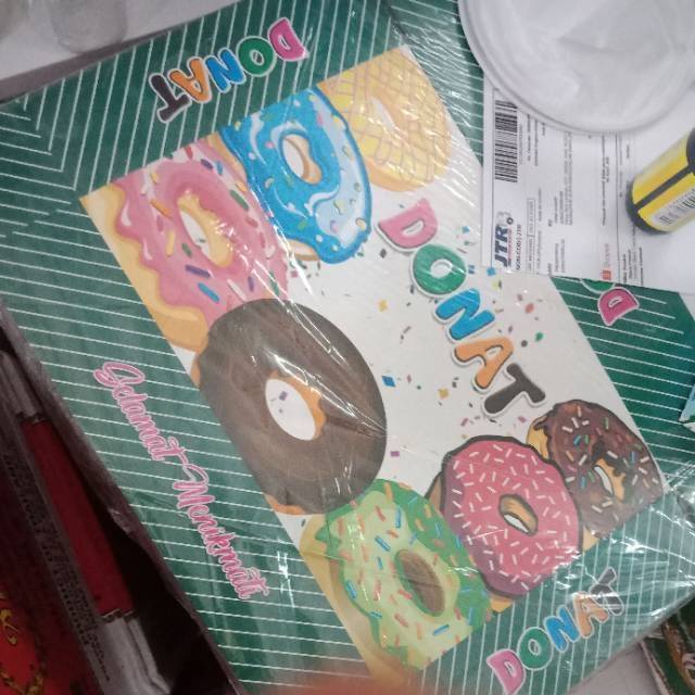 

Kotak donat (1 pcs) ukuran 6pcs donat