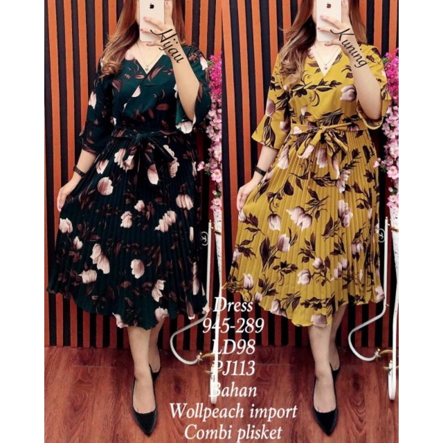 945289 Dress Wollpeach Plisket Import