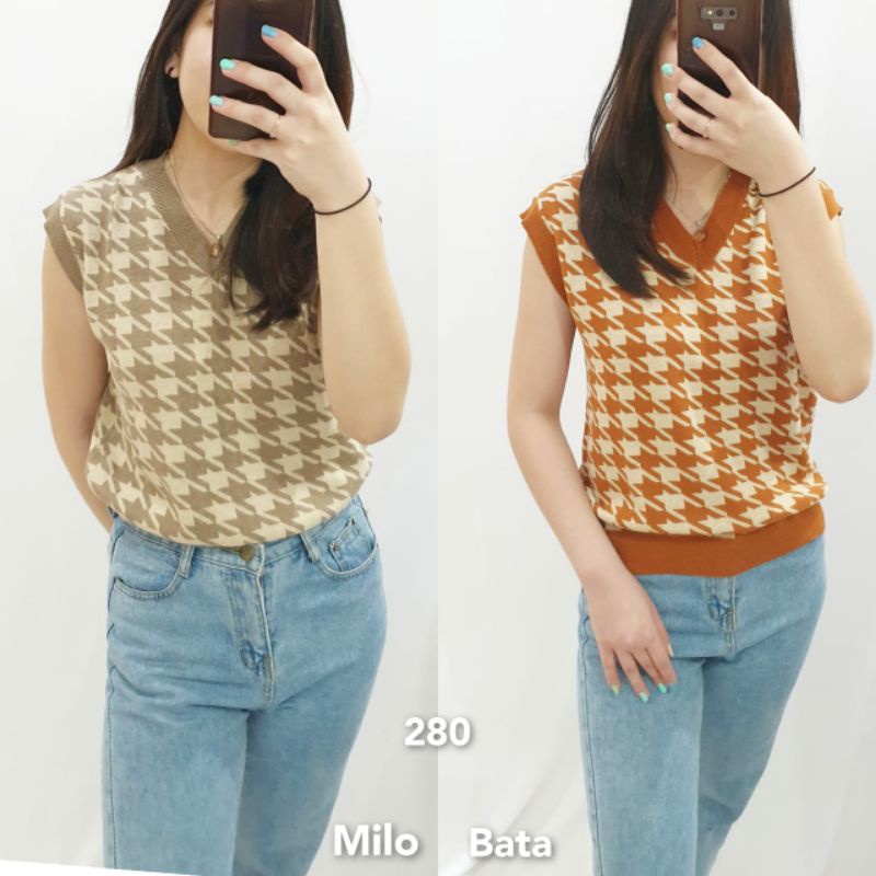 Jual HOUNDSTOOTH KNIT VEST 280 Shopee Indonesia