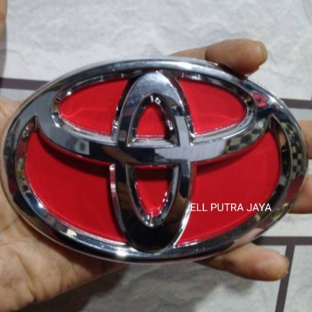 Emblem Mobil Toyota Merah 12cm x 8.2cm