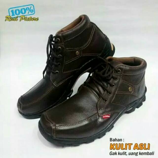 SEPATU BOOTS PRIA KICKERS
