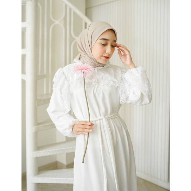 DA06 Raya Brukat Dress White