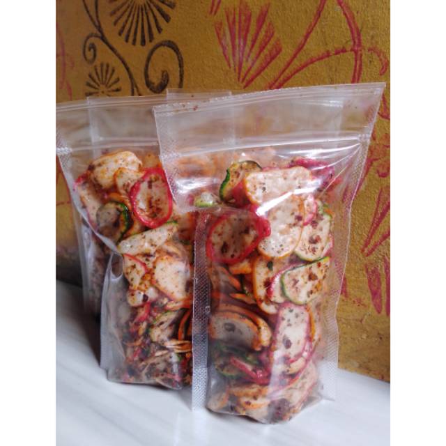 

Kerupuk Seblak kering kemasan kecil