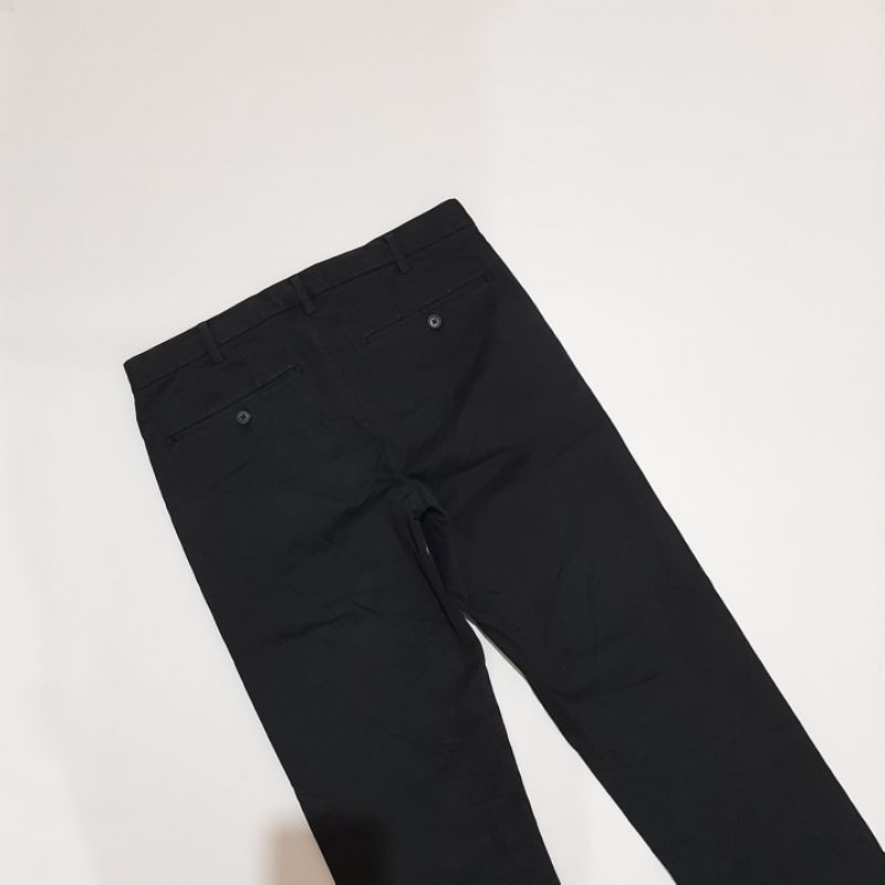 Uniqlo chino pants second