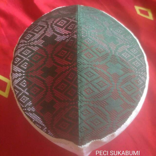 Peci Jaring Putih Hijau