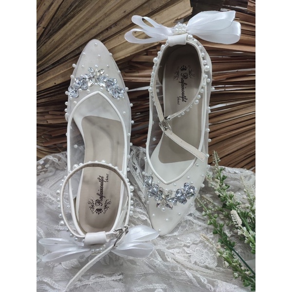 sepatu pesta wedding wanita v merrisa putih tali pita 2cm tahu