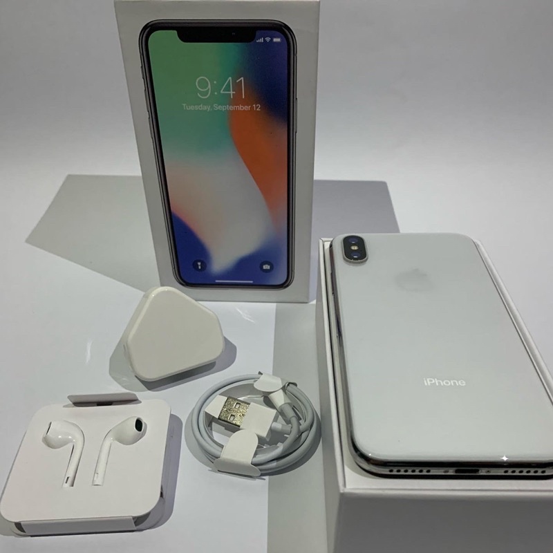 iPhone X 64GB Silver