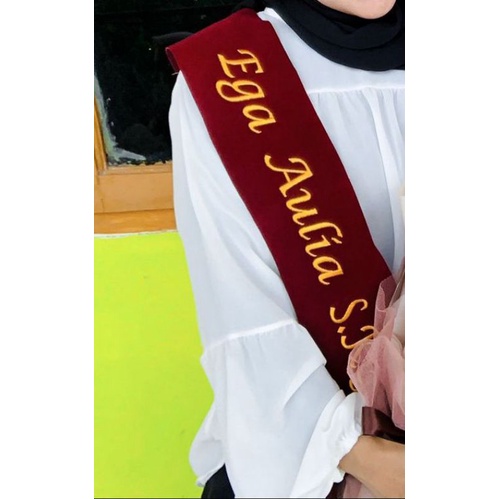 ( 1 HARI JADI ) Selempang tanpa pita / Selempang wisuda Makassar / selempang Makassar