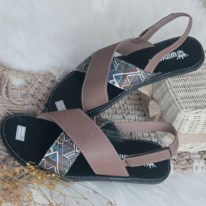 Sandal Wanita Kulit Jeruk Papirut motif Talincang Terbaru Kekinian 2021