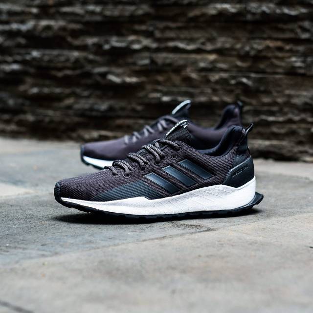 adidas questar trail maroon
