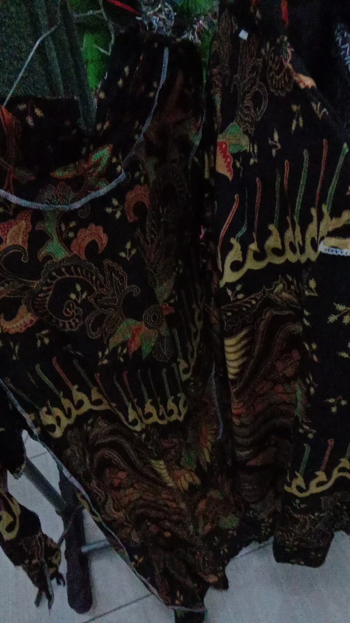 Batik Couple Keluarga Sania Ruffle Ori Ndoro Jowi Kupu Kuning