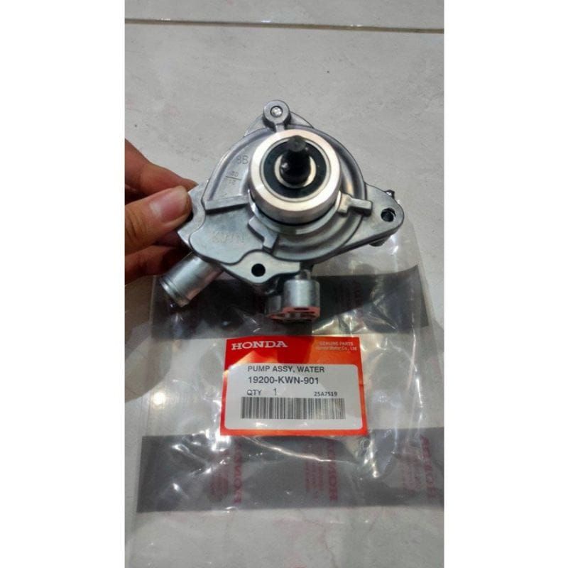 KDM_24 WATER PUMP KOMPLIT ASSY WATERPUMP ASSY VARIO 125 VARIO 150 PCX 150-KWN