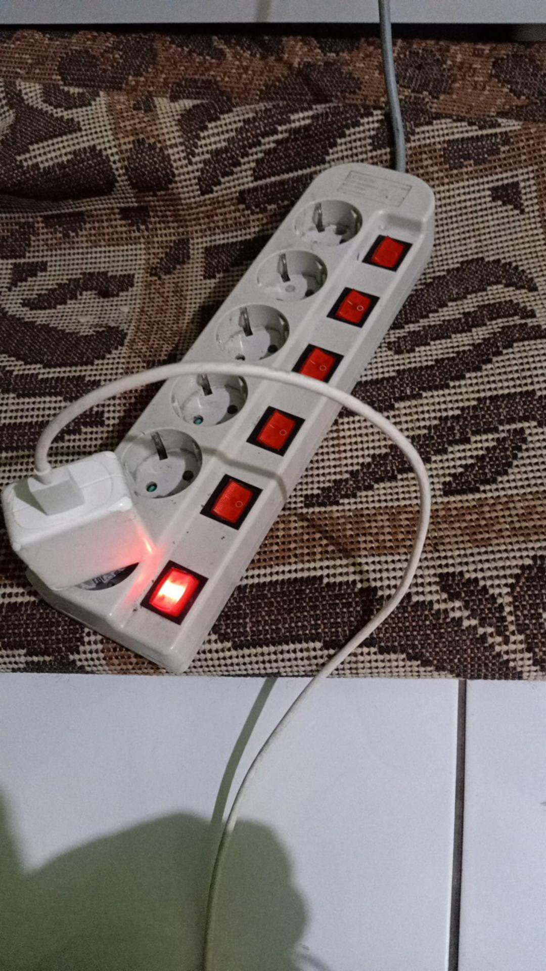 Kaos Distro Skate & Surf High Quality Adn057