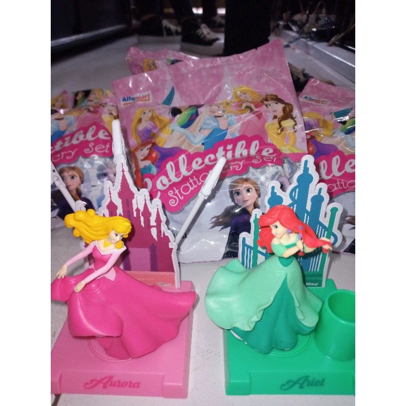 

Disney Princess Collectible Stationery set