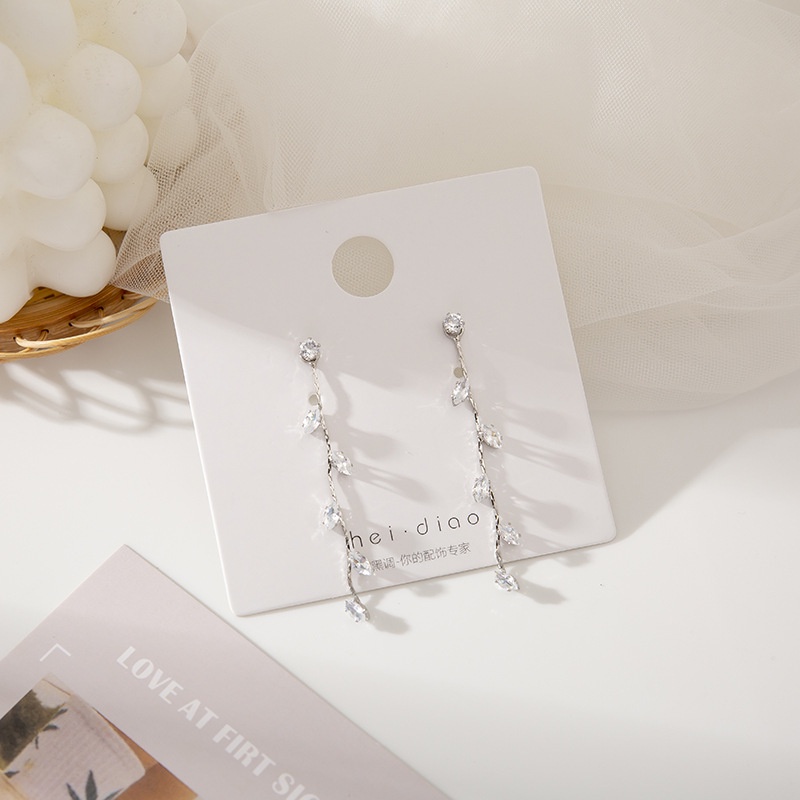 Anting stud Rumbai Panjang Bentuk Daun Warna silver Untuk Wanita