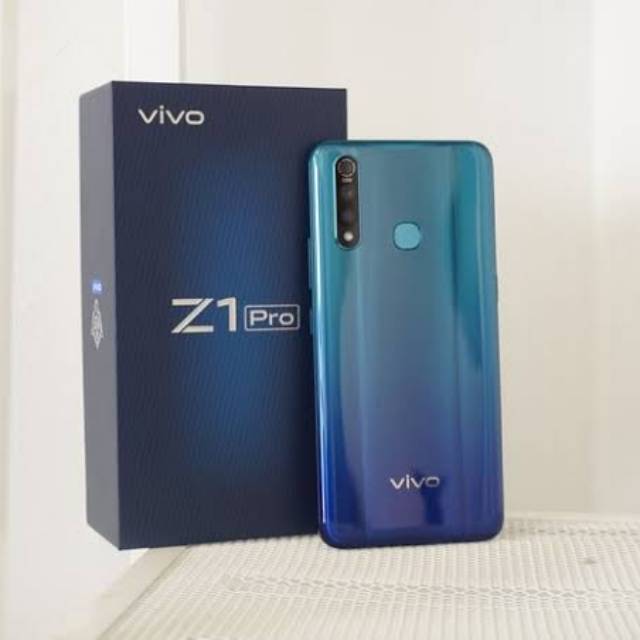 VIVO z1 pro ram 4gb internal 64gb garansi resmi
