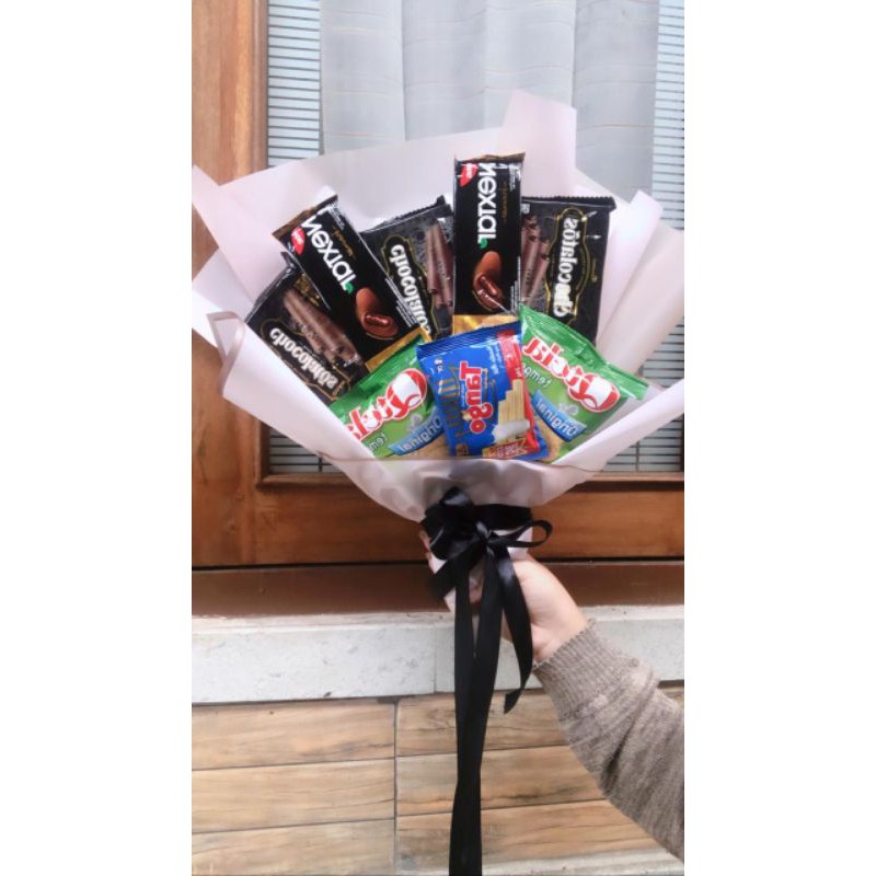 

(Ready) SNACK BUCKET bysnackbouqet_id