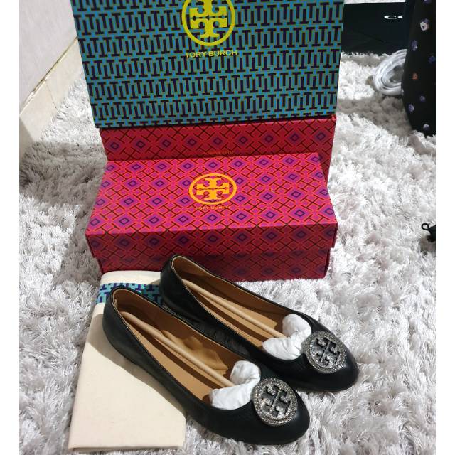 Sepatu Tory burch