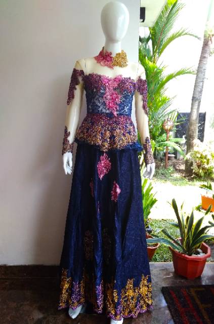 Kebaya manten bordir