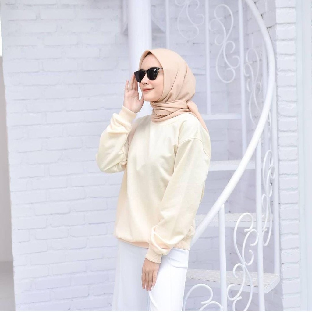 Sweater crew neck oblong wanita