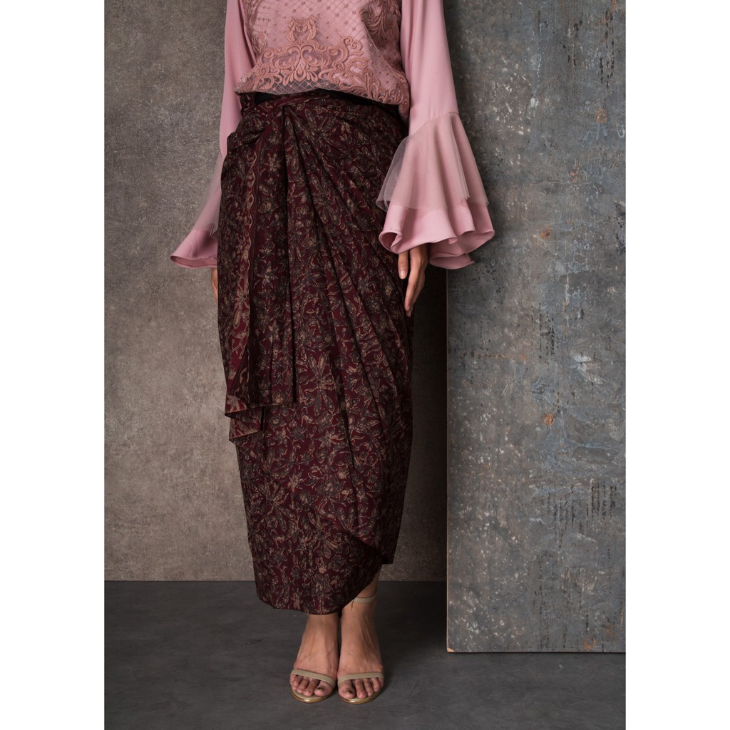 

Antari Skirt Maroon