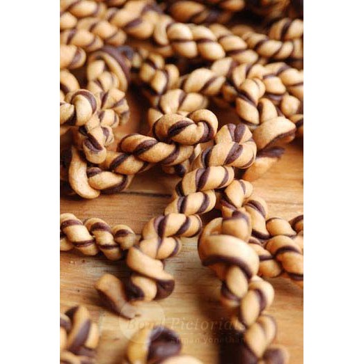 

Kue Untir-Untir Manis - 250 gram / Plintiran Enak