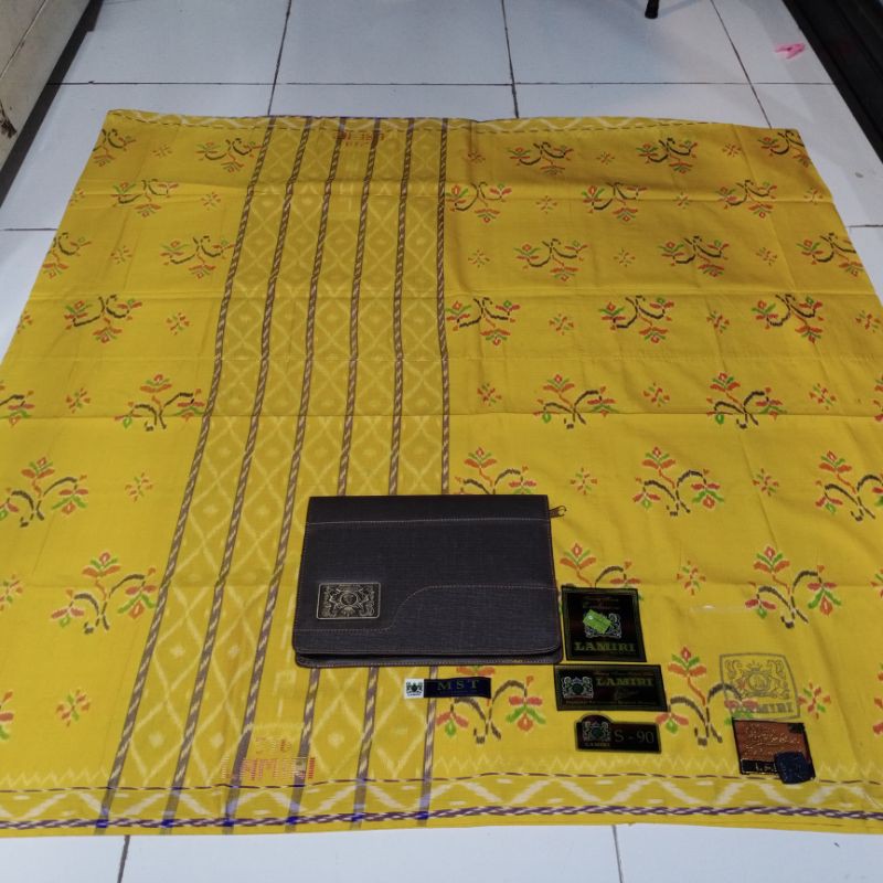 Sarung Lamiri S90