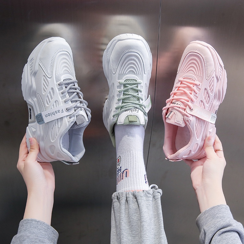 Favorite &quot;FREE BOX&quot; (Size 37 - 41) Sepatu Wanita Sneakers Trendy Bertali Fashion Sport Shoes Anti Slip Import Premium Qualiy 9015